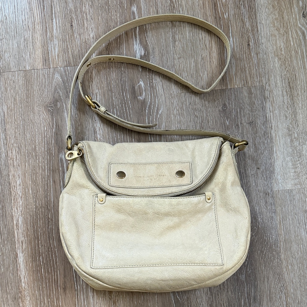Marc By Marc Jacobs Cream Leather Crossbody Bag With Gold Hardware